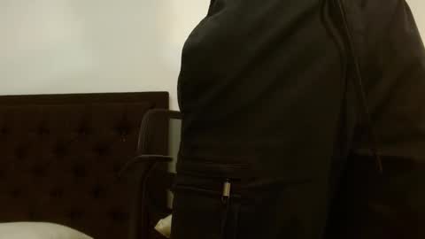 Thomas Turner online show from November 25, 2025, 11:27 pm