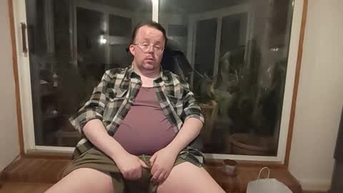 Snapshot of thomsam88 chatting on May 13, 2026, 2:42 am Thomsam88 check out my bio for loads of hot videos mmmmmmmmmm online show from May 13, 2026, 2:42 am