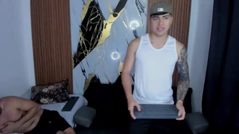 thomson_hot01 online show from November 25, 2025, 5:07 am