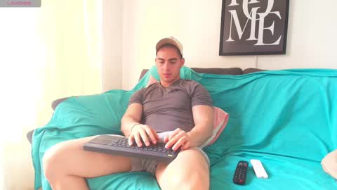 thomylov online show from March 7, 2025, 6:43 pm