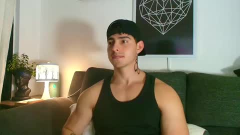 Snapshot of thomylov chatting on March 12, 2026, 4:18 am thomylov online show from March 12, 2026, 4:18 am