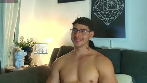 thomylov online show from May 8, 2026, 4:51 am