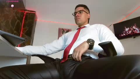 Snapshot of thonydupont chatting on May 21, 2026, 12:28 am thonydupont online show from May 21, 2026, 12:28 am