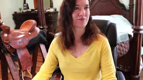 ThornburyRose online show from March 3, 2025, 8:32 pm