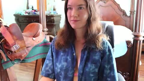 ThornburyRose online show from March 17, 2026, 6:11 pm