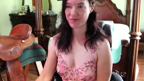 ThornburyRose online show from May 13, 2026, 4:37 pm