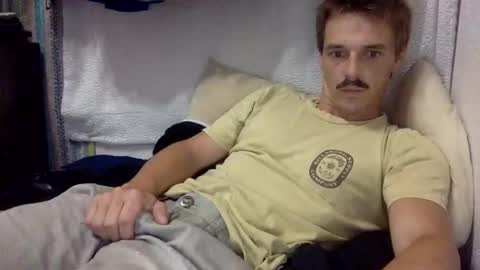 Snapshot of throatitbb chatting on June 3, 2026, 4:15 am throatitbb online show from June 3, 2026, 4:15 am