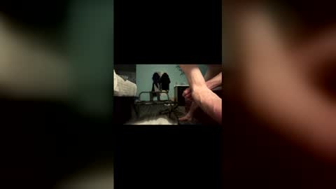 Solo throbber online show from November 30, 2025, 8:18 am