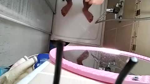 Snapshot of thunderbolts10 chatting on October 29, 2025, 11:01 am thunderbolts10 online show from October 29, 2025, 11:01 am