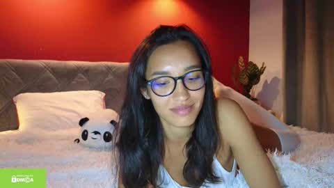 tia_j online show from October 20, 2025, 5:24 pm