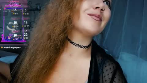 tiameow online show from September 22, 2025, 2:41 pm