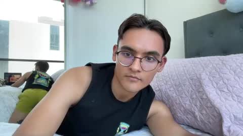 tian_velasquez online show from January 7, 2025, 2:53 am