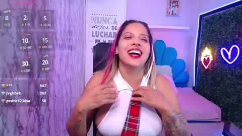 tiana_breeze online show from October 20, 2025, 9:32 am
