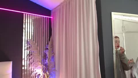 LIA online show from February 25, 2026, 11:53 am