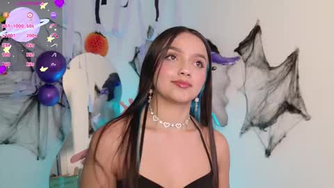 Tiana Le online show from October 28, 2025, 11:51 pm