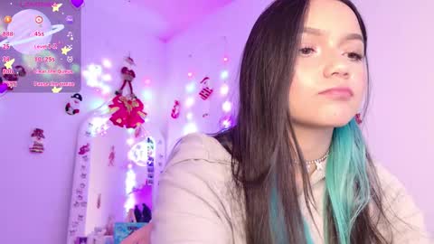 Tiana Le online show from November 27, 2025, 12:46 am