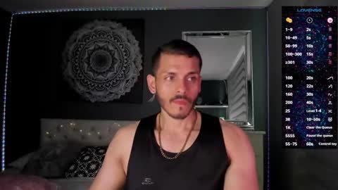 Tian Zilac online show from November 1, 2025, 9:28 pm