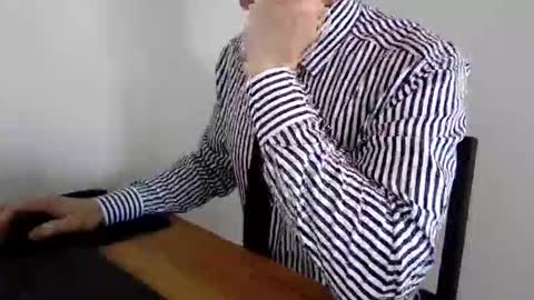 Snapshot of tieboy1991 chatting on January 6, 2026, 9:35 am tieboy1991 online show from January 6, 2026, 9:35 am