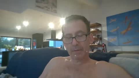 JustMe online show from December 5, 2024, 2:33 pm