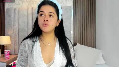 Tiff3 online show from October 24, 2025, 8:38 pm