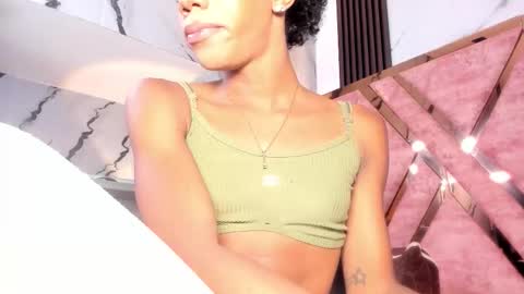 Tifanny online show from March 17, 2026, 6:44 pm