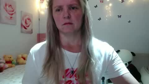 Snapshot of tifanycoopers chatting on March 6, 2026, 10:45 am Tifany online show from March 6, 2026, 10:45 am