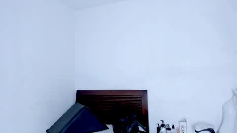 tifanymonroehot online show from November 4, 2025, 11:20 am