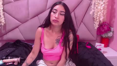 Snapshot of tiffani_hott_ chatting on January 11, 2025, 6:45 am TIFANI online show from January 11, 2025, 6:45 am