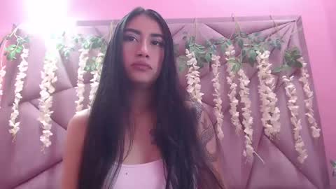 Snapshot of tiffani_hott_ chatting on February 12, 2025, 2:56 am TIFANI online show from February 12, 2025, 2:56 am