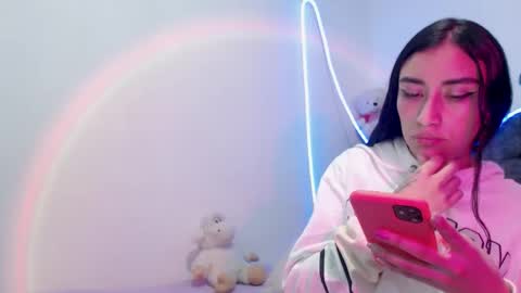 Snapshot of tiffani_hott_ chatting on October 23, 2025, 2:55 am TIFANI online show from October 23, 2025, 2:55 am