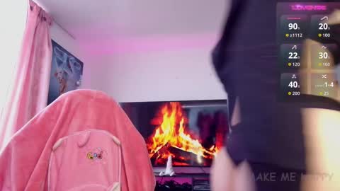 Tiffany Bela online show from November 13, 2025, 5:56 pm