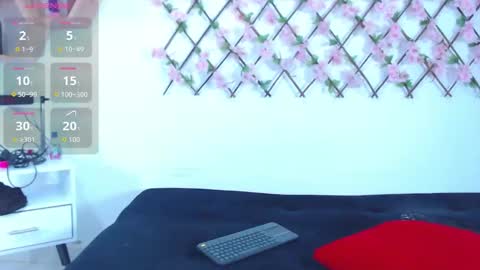 Tiffany online show from October 27, 2025, 10:36 pm