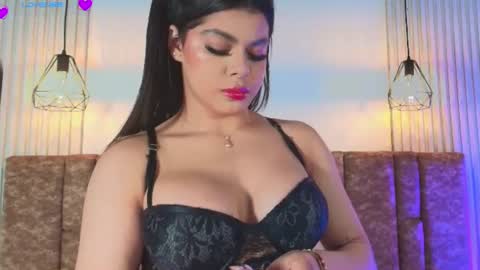 tiffany_johnson111 online show from June 12, 2026, 7:24 pm