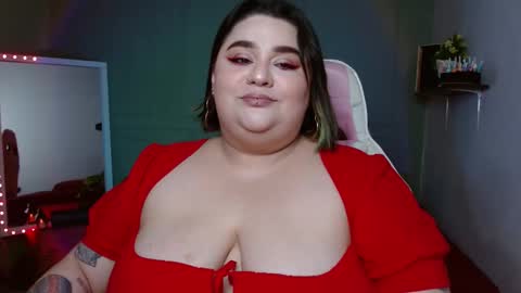 dont forget ask for custom vids  online show from December 21, 2024, 3:14 am