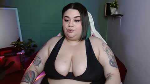 dont forget ask for custom vids  online show from December 29, 2024, 10:01 am