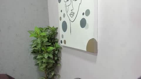 tiffany_mendez online show from November 14, 2025, 12:04 pm