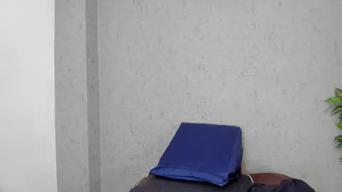 Snapshot of tiffany_mendez chatting on February 7, 2026, 12:09 pm tiffany_mendez online show from February 7, 2026, 12:09 pm