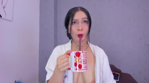 tiffany_mendez online show from April 1, 2026, 12:06 pm