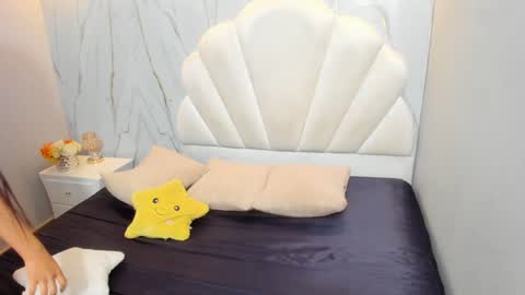 tiffany_sander online show from January 25, 2025, 3:51 am