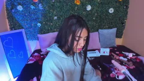 tiffany_sander online show from January 26, 2025, 7:21 am