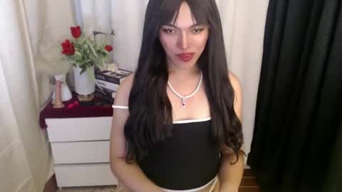 tiffany online show from February 15, 2026, 1:41 pm