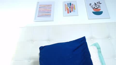 Snapshot of tiffanyfox_1 chatting on December 29, 2024, 6:03 am Tifanny Fox online show from December 29, 2024, 6:03 am