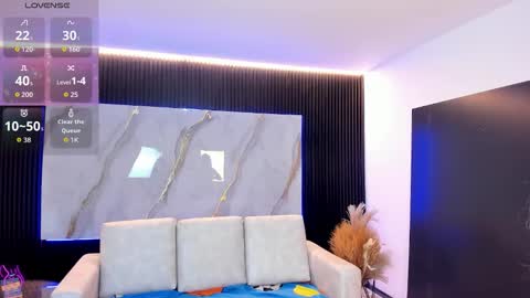 tiffanyhoustton online show from February 26, 2026, 11:53 am