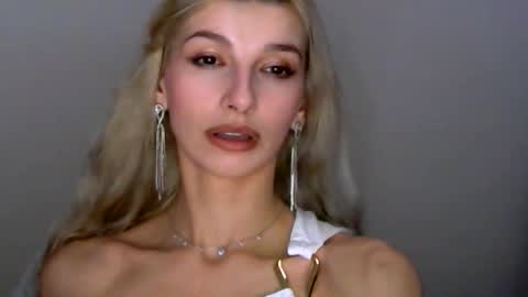 Ask me online show from May 12, 2026, 10:07 pm