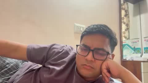 Snapshot of tigertinku chatting on November 15, 2025, 11:07 am tigertinku online show from November 15, 2025, 11:07 am