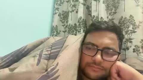 Snapshot of tigertinku chatting on November 30, 2025, 4:44 pm tigertinku online show from November 30, 2025, 4:44 pm