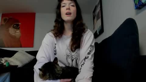 Snapshot of tiggerrosey chatting on September 26, 2025, 6:01 pm   All my Links online show from September 26, 2025, 6:01 pm