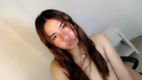 tight_bonita online show from December 26, 2024, 7:38 pm