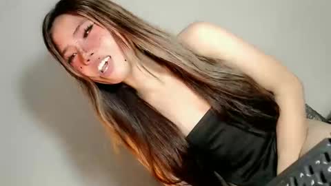 Snapshot of tight_elliana chatting on February 3, 2026, 7:30 pm tight_elliana online show from February 3, 2026, 7:30 pm