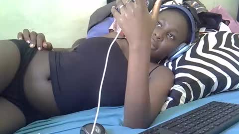 tight_pussie online show from March 12, 2026, 12:11 pm